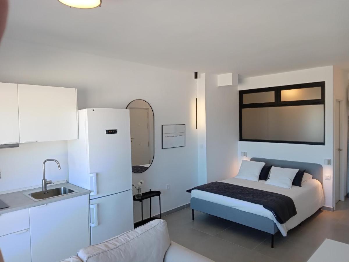 شقة Estudio En Torremolinos Centro المظهر الخارجي الصورة